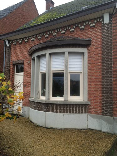 Raam in PVC met houtstructuur (folie)