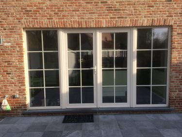 Raam in PVC met houtstructuur - 1 zijde folie